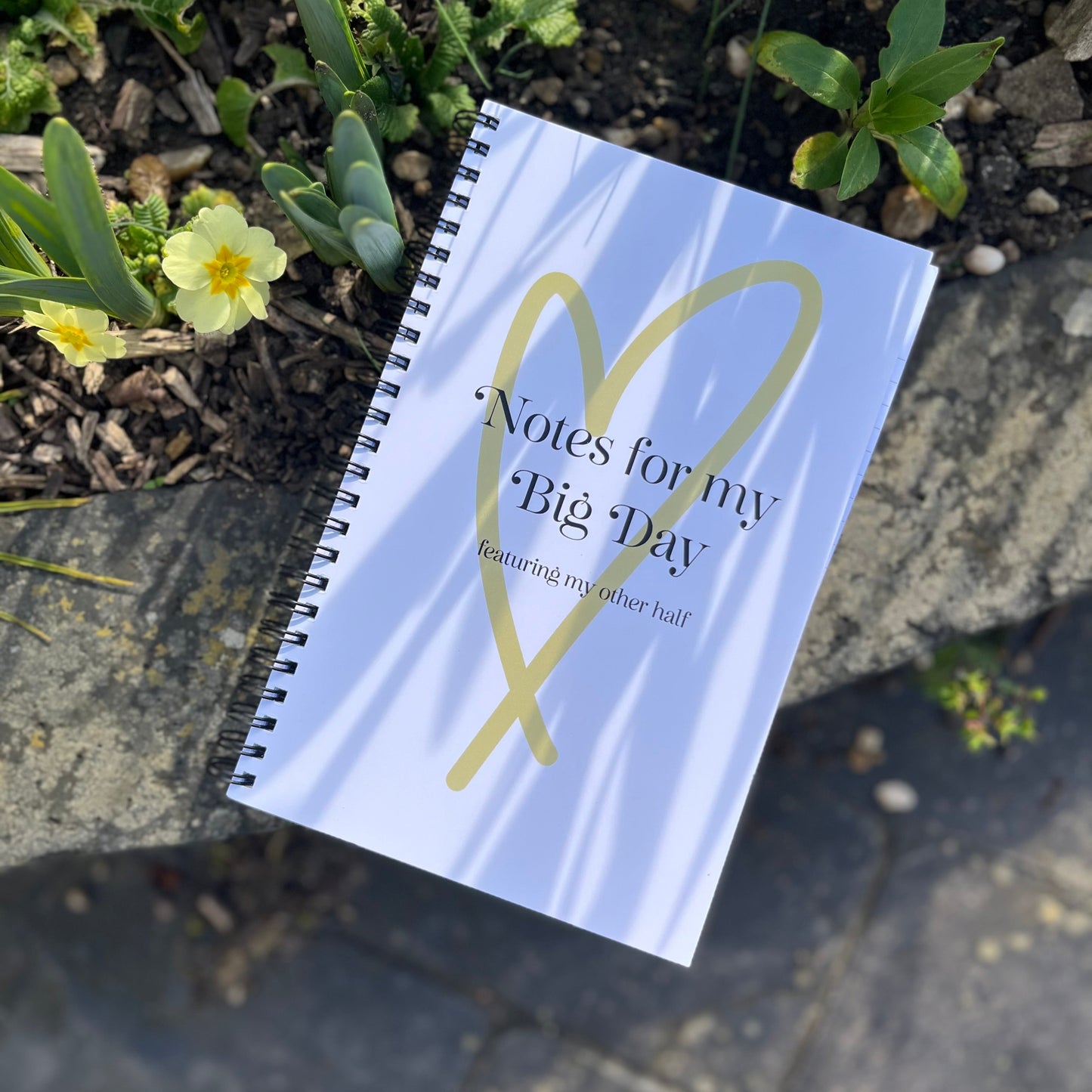 NOTES WEDDING OUTSIDE